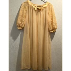 Vintage Vanity Fair Light Orange Front Bow Puff Lace Sleeves Sheer Robe Size S